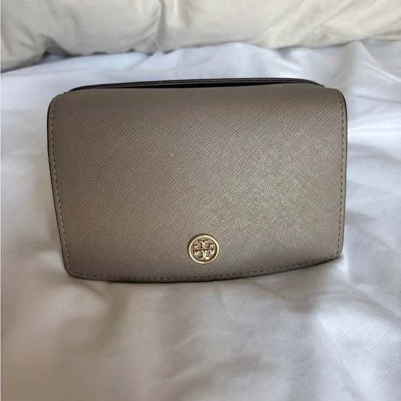 Tory Burch Taupe Leather Wallet - Picture 12 of 13